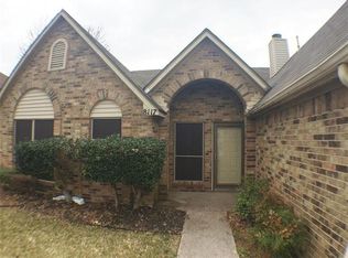 8117 Yacht Club Dr, Rowlett, TX 75089