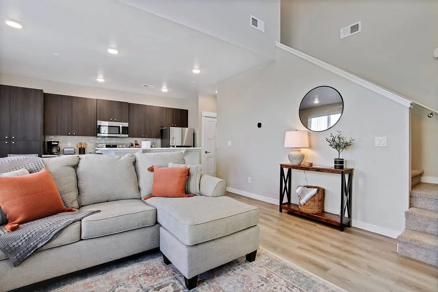 3 bed, 3.0 bath, $5,745 — Photo 4