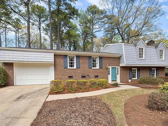 2nd image of 1429 Falls Church Rd