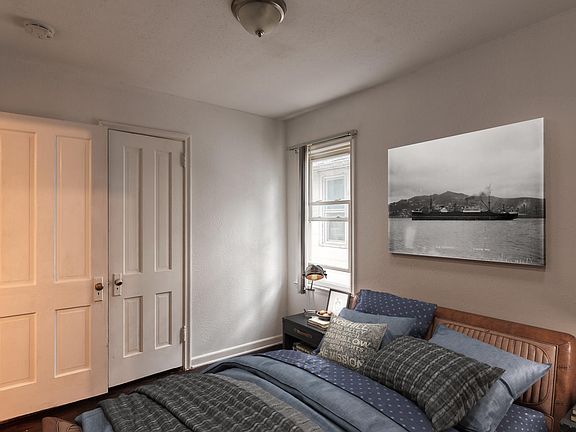 4th image of 1016 Kelsey Ave