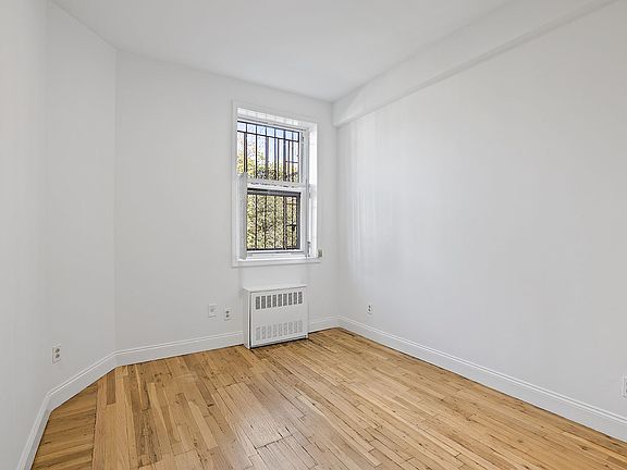 5th image of 67 Clifton Pl APT 4R