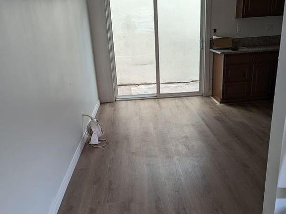 2nd image of 303 N Hill Ave #2