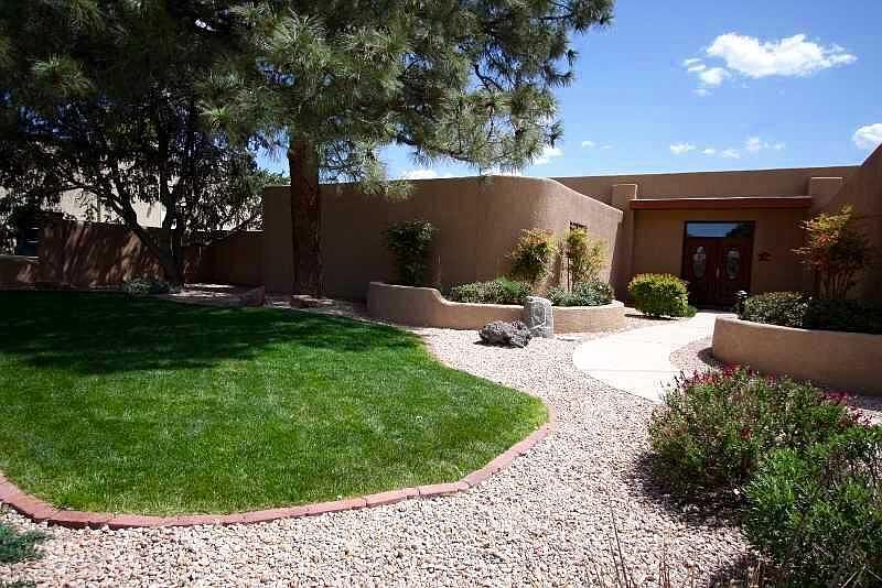 1st image of 7924 Sartan Way NE
