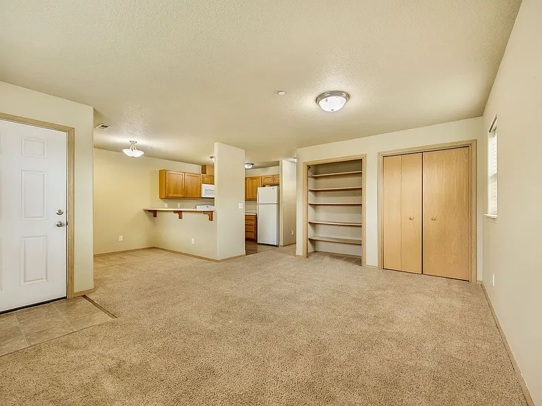 2037 SE Huckleberry Ave — Photo 11