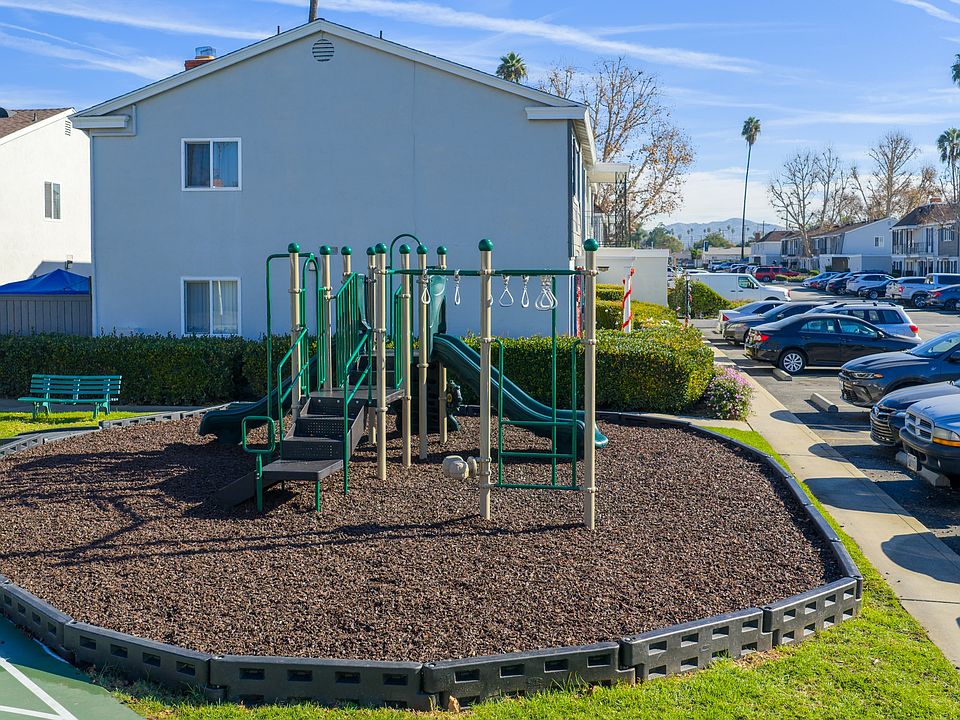 1st image of 624 S Glendora Ave APT A