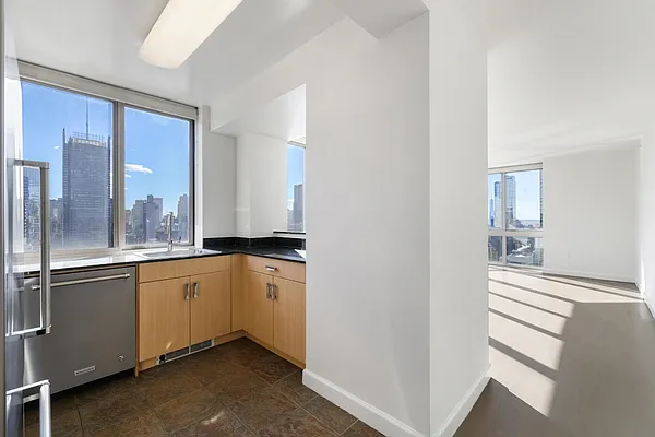 Rented by Greystar | media 38