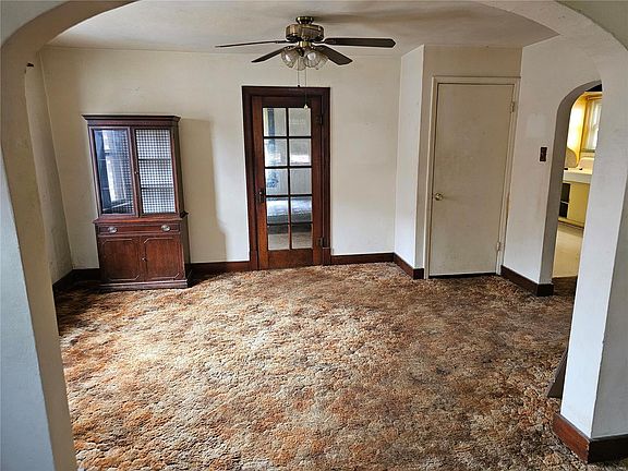 3rd image of 3412 Maybelle Dr