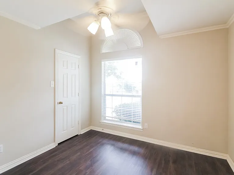 1 Charleston Ct — Photo 7
