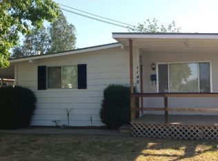 1140 Rodgers Rd, Hanford, CA 93230