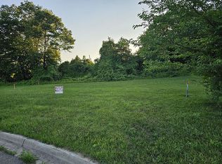 209 Creek Pointe Cir, Durand, MI 48429