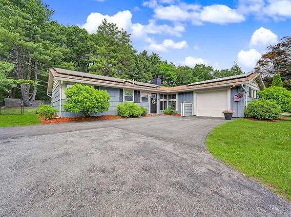 9 Joseph Rd, Framingham, MA 01701