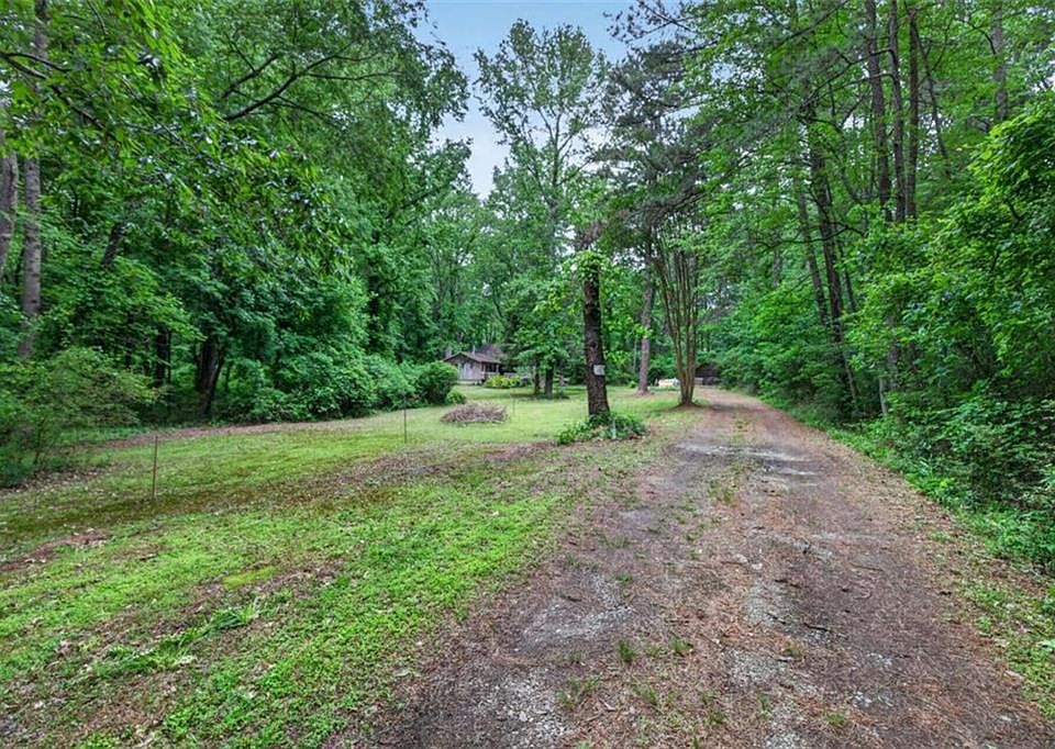 1st image of 1921 Mack Rd