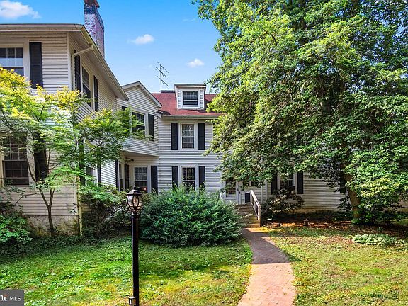 3rd image of 7511 Lhirondelle Club Rd