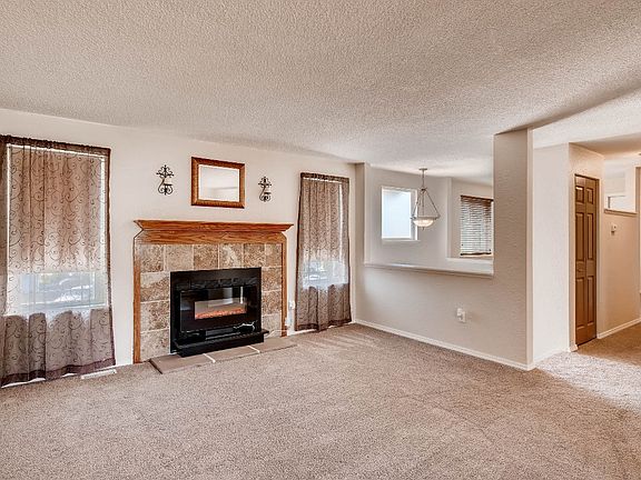 5th image of 5064 36th St NE