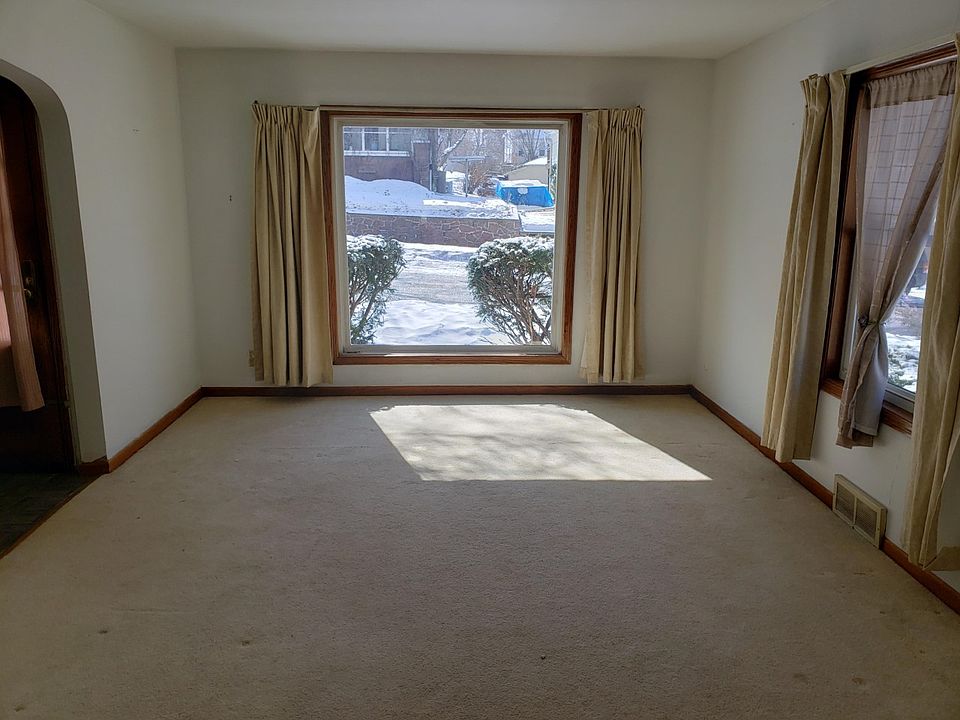 1st image of 904 Park Ave #1