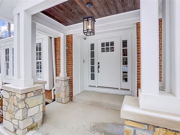 2nd image of 420 Oakmead Pl