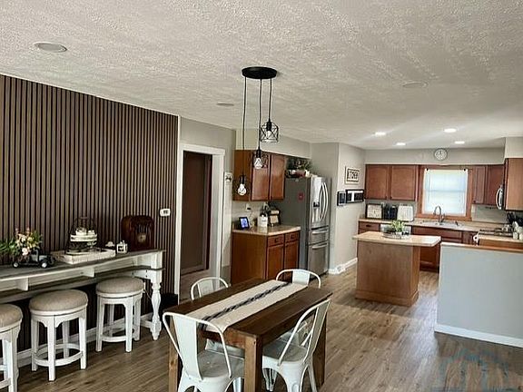 5th image of 218 Haven Ave