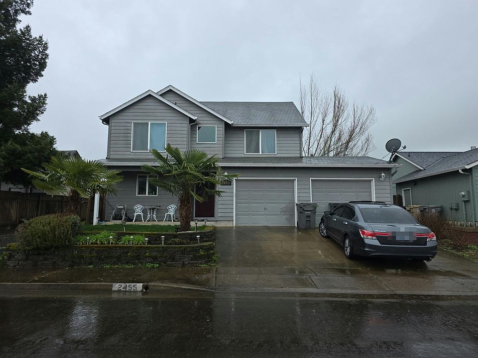 1st image of 2455 Boston St SE