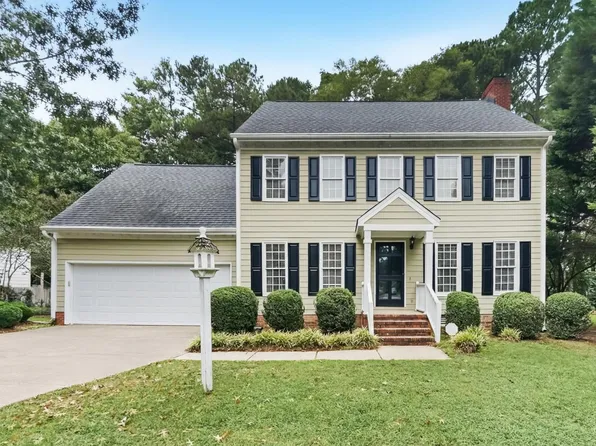 1808 Thorpshire Dr, Raleigh, NC 27615