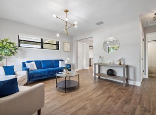 5232 NE 2nd Ave, Oakland Park, FL 33334
