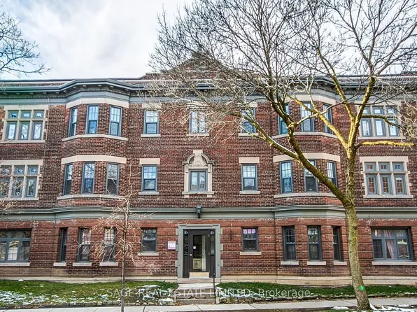 48 Lawton Blvd #2, Toronto, ON M4V 1Z5