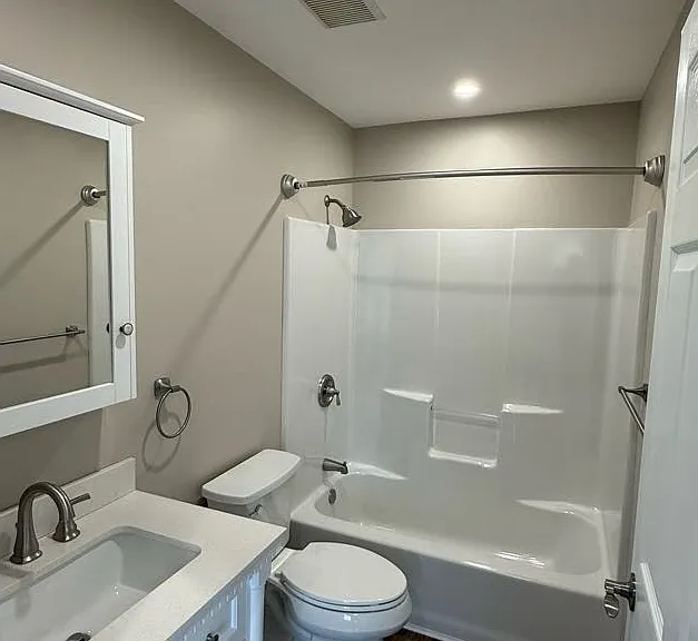 2 Haines St #2 — Photo 3