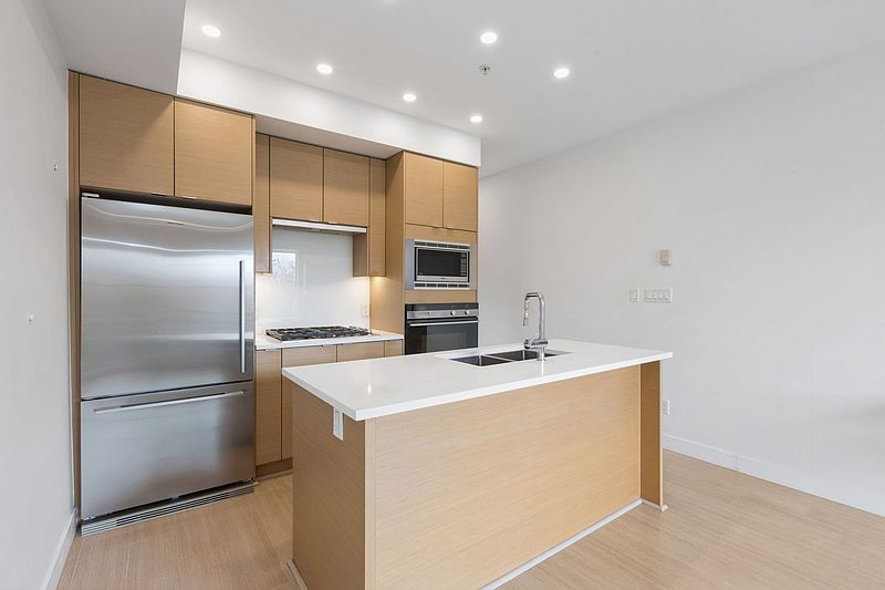 Vancouver Apartment for rent - 2 Bedrooms — photo 4