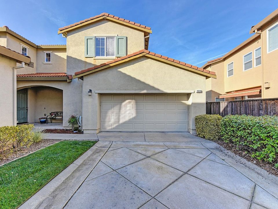1st image of 3938 Martis St