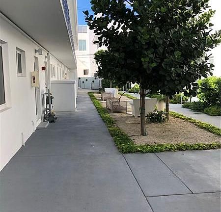 4th image of 1100 10th St