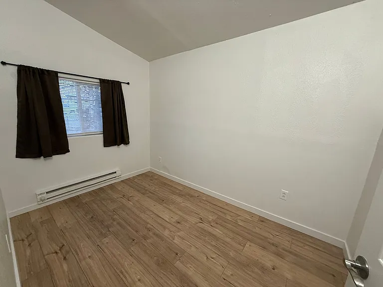 1337 Hyder St — Photo 7