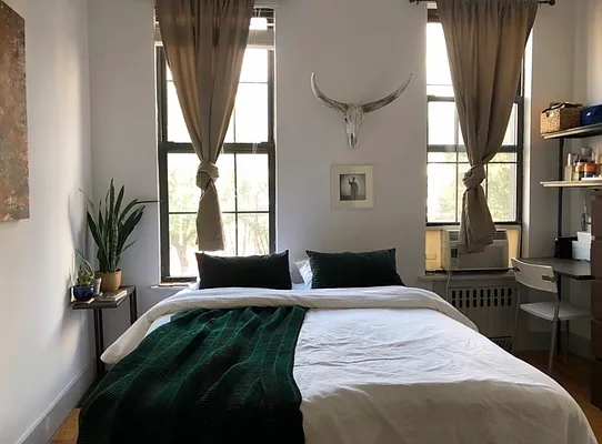 Rented by EXR | media 7