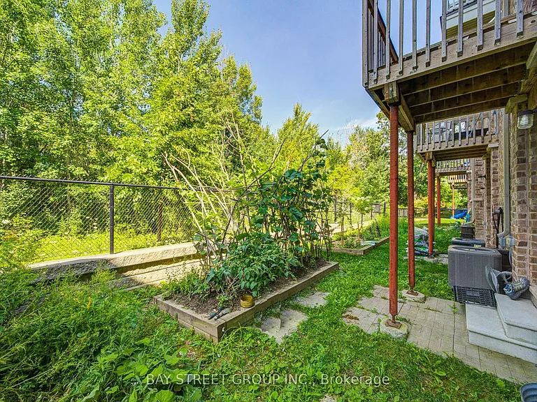 48 Roy Grove Way — Photo 34