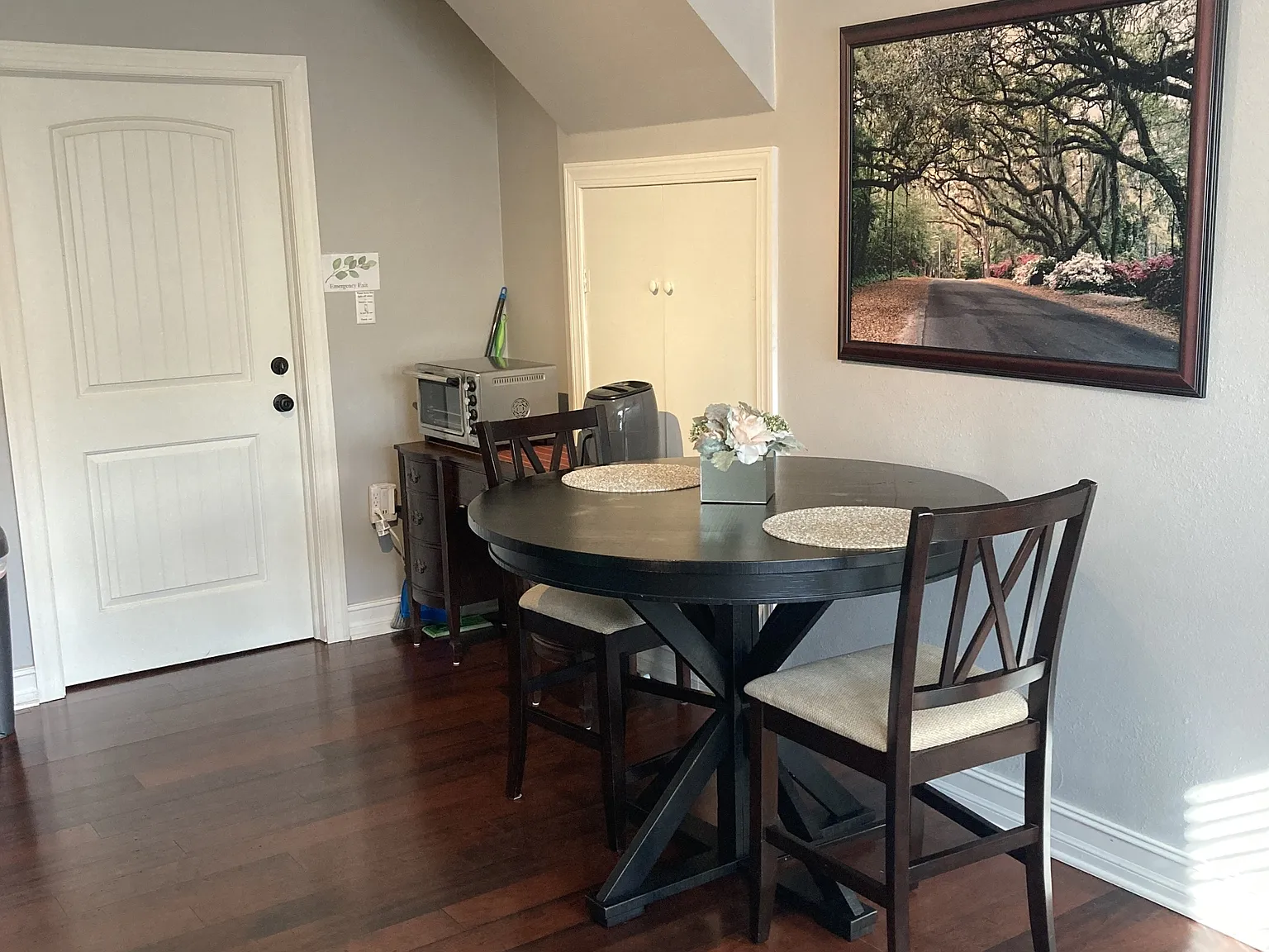 1212 Tung Hill Dr - THD 2 — Photo 2