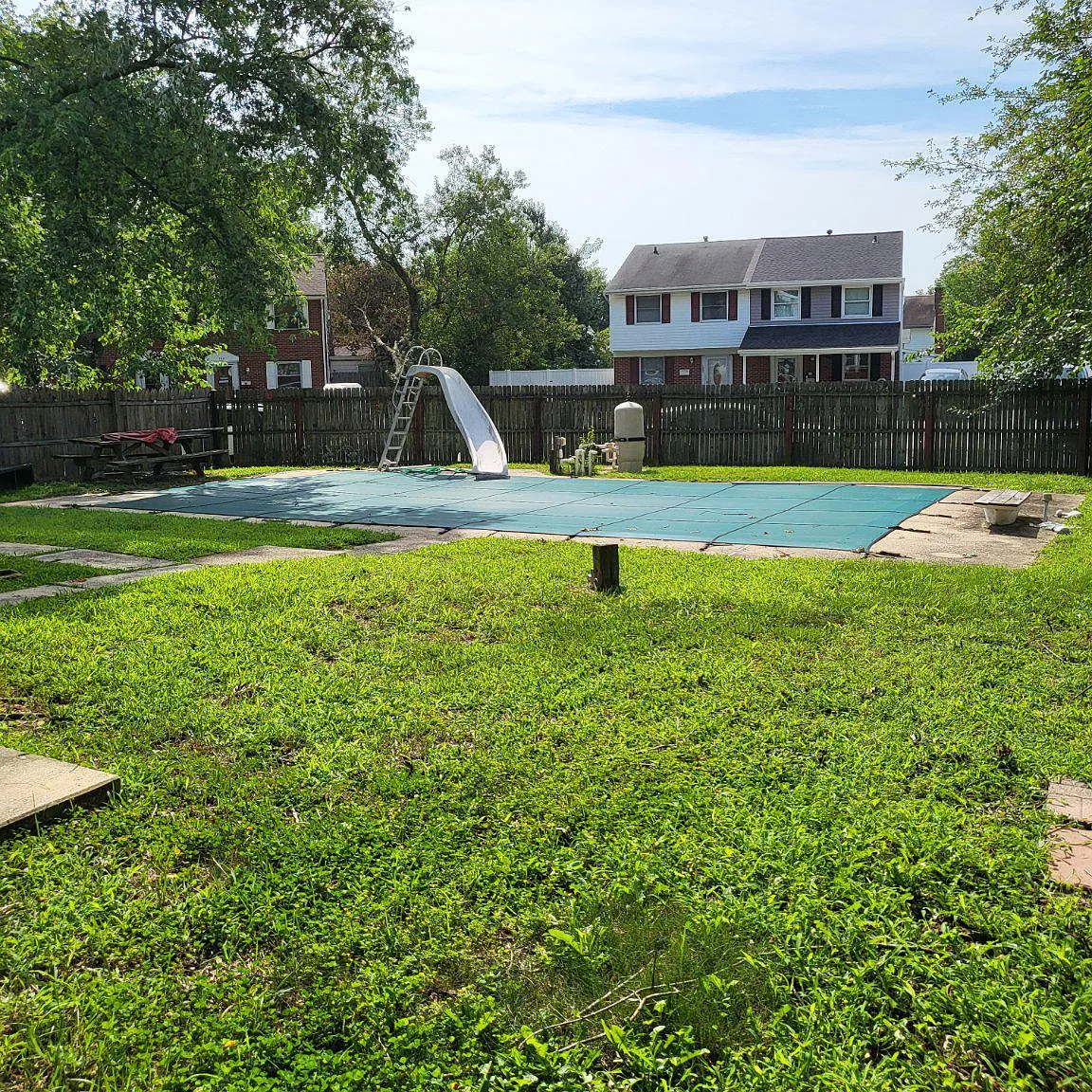 4 bed, 2.5 bath, 1560 sqft, $2,800 — Photo 2
