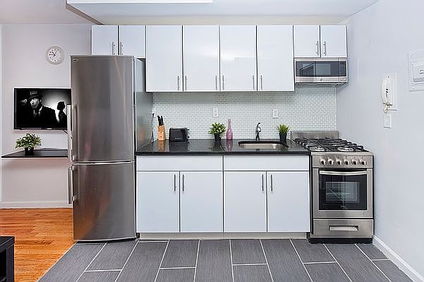 1st image of 247 E 33rd St APT 4B
