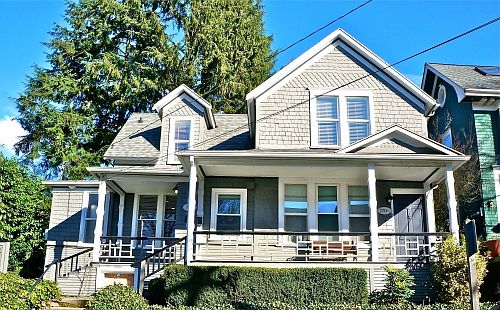 1st image of 770 1/2 Belmont Pl E