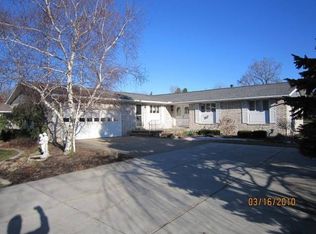 997 James Dr, Lewiston, NY