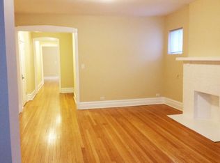 908 Main St APT 2, Evanston, IL 60202