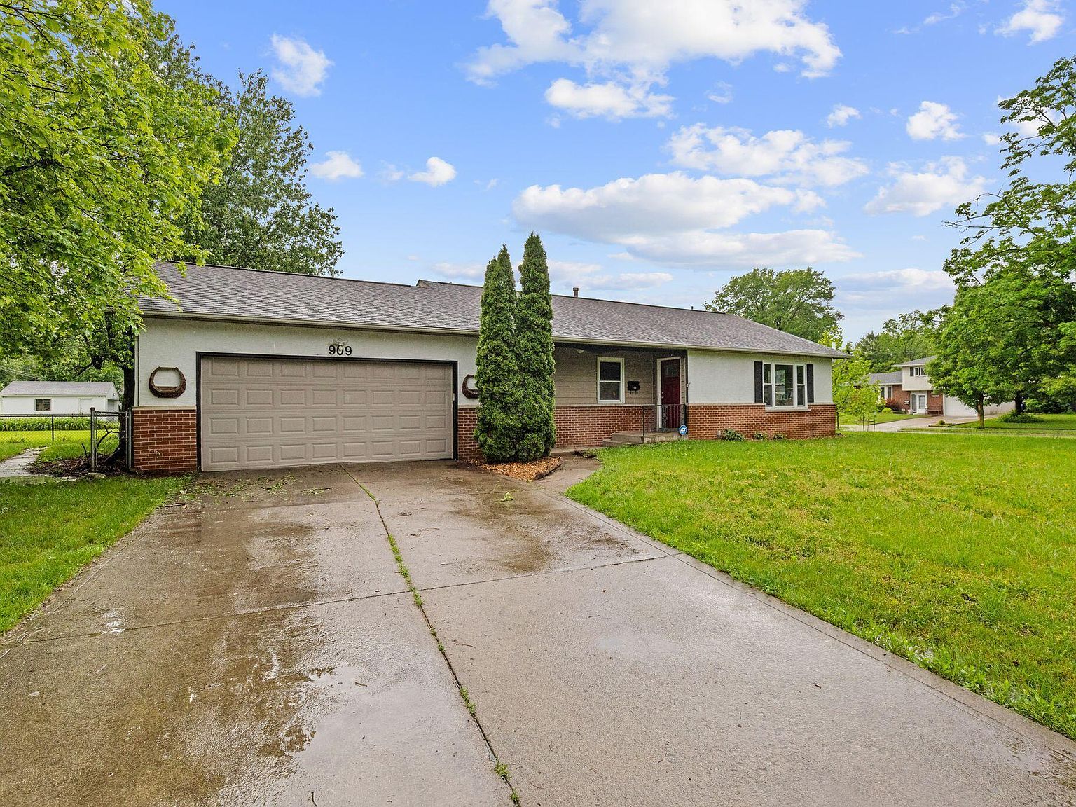 909 Hillery Rd, Columbus, OH 43229 | Zillow