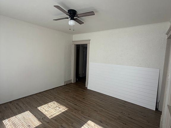 5th image of 35 Linden St