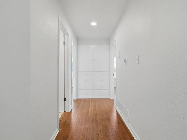 803 Oblate Dr — Photo 11