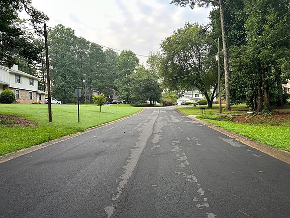 5th image of 5134 Arbor Ln SW