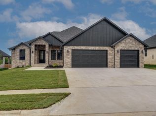 4553 E Hidden Oak St, Springfield, MO 65802