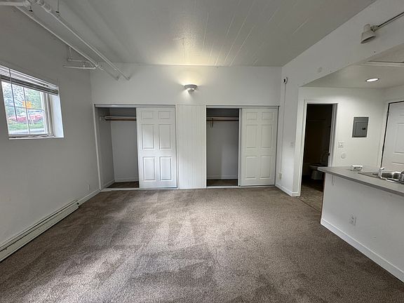 2nd image of 401 8th St #15