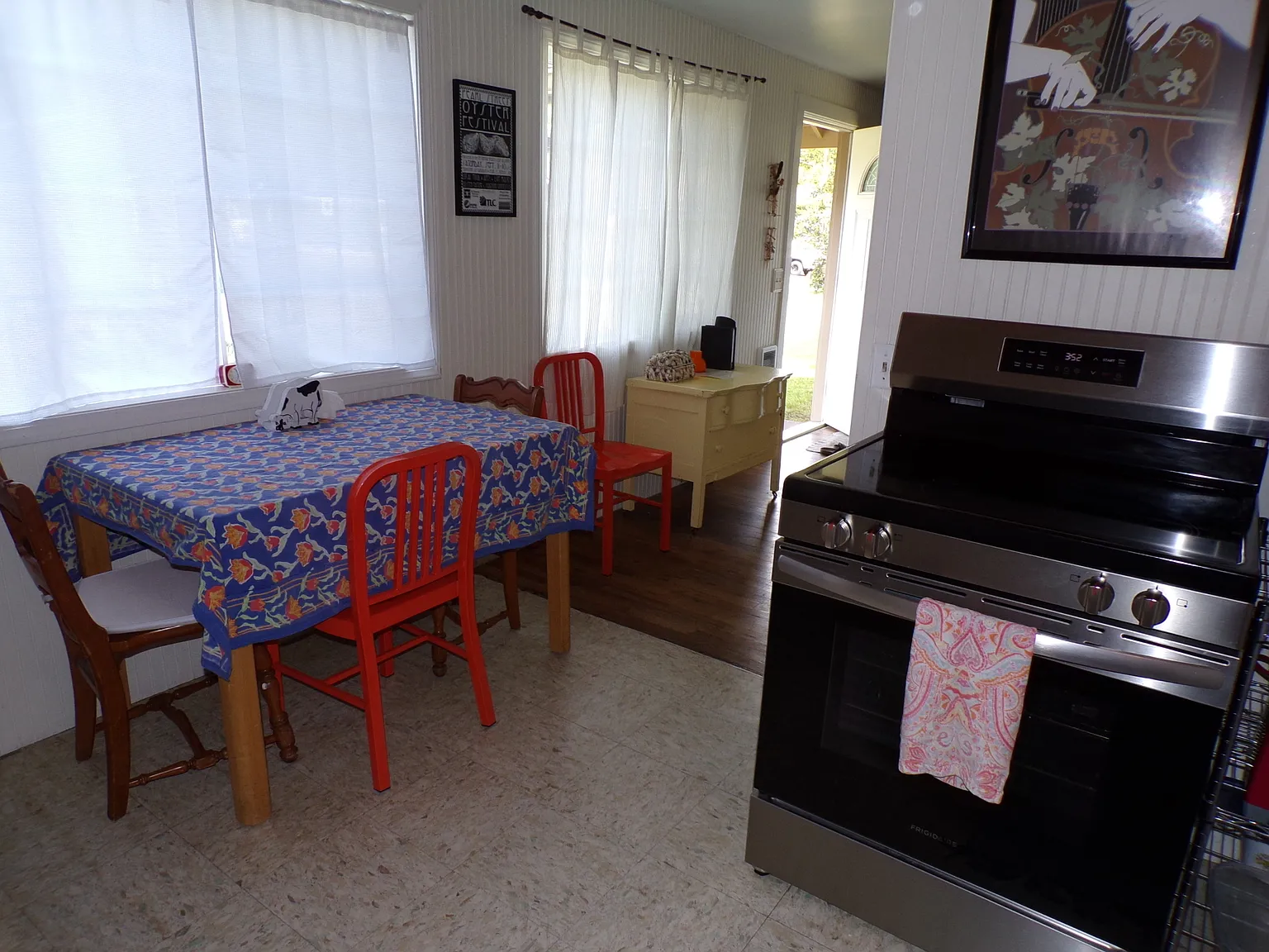 HARD01: 4855 Crab Avenue West - 1 — Photo 3