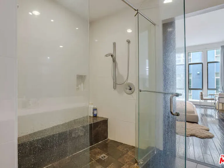 13320 Beach Ave #206 — Photo 18