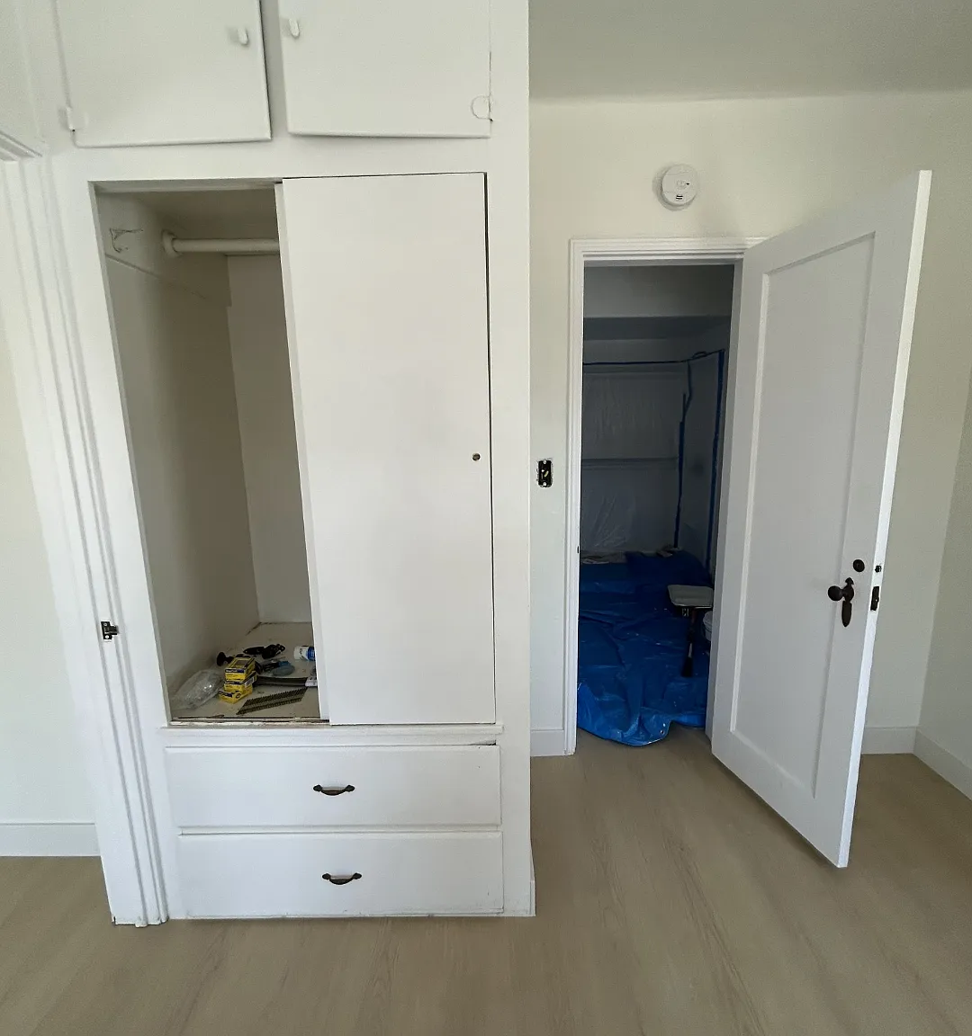 3 bed, 704 sqft, $3,275 — Photo 4