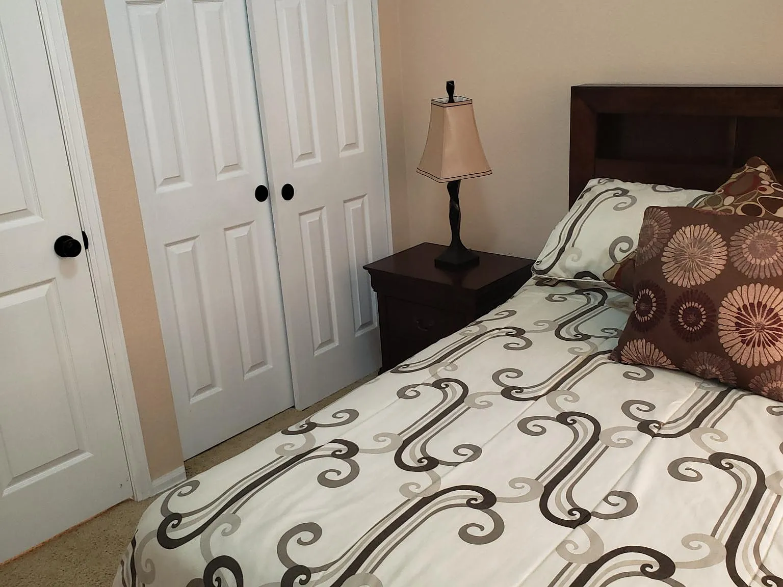 2 bed, 980 sqft, $1,950 — Photo 4