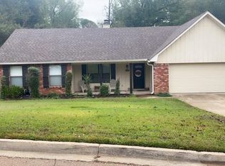 112 Spanish Moss Dr, Clinton, MS 39056