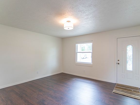 4th image of 5602 Northport Dr